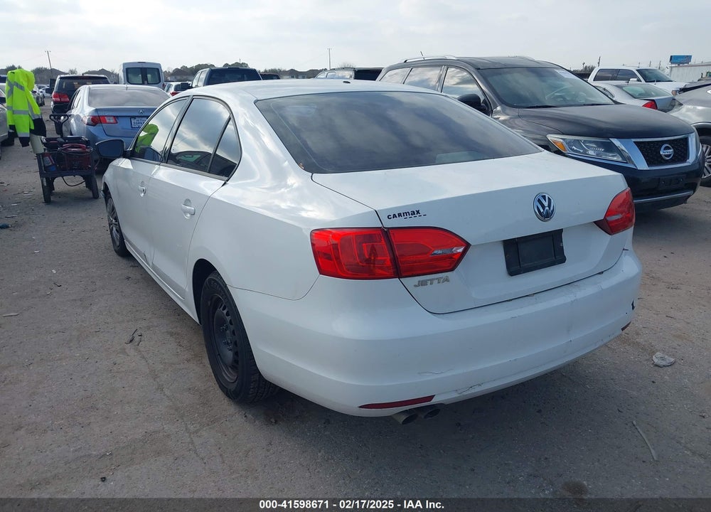2012 VOLKSWAGEN JETTA 2.0L S VIN: 3VW2K7AJXCM466679