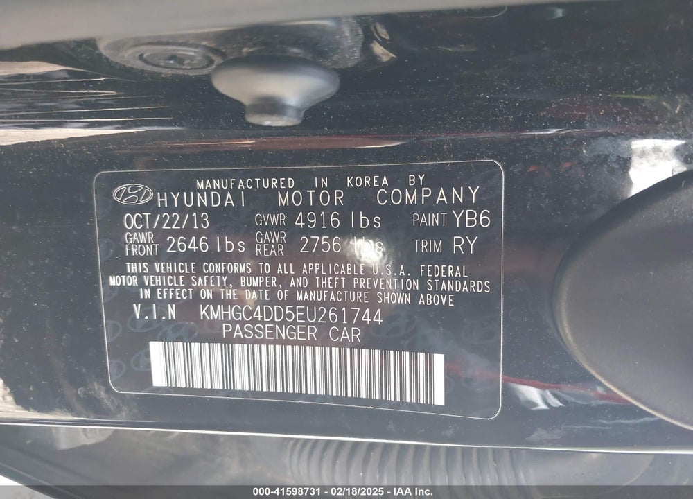 2014 HYUNDAI GENESIS VIN: KMHGC4DD5EU261744