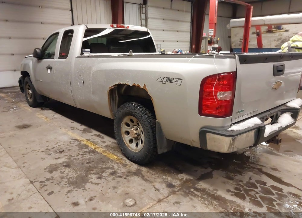 2011 CHEVROLET SILVERADO 1500 WORK TRUCK VIN: 1GCRKPE09BZ234204