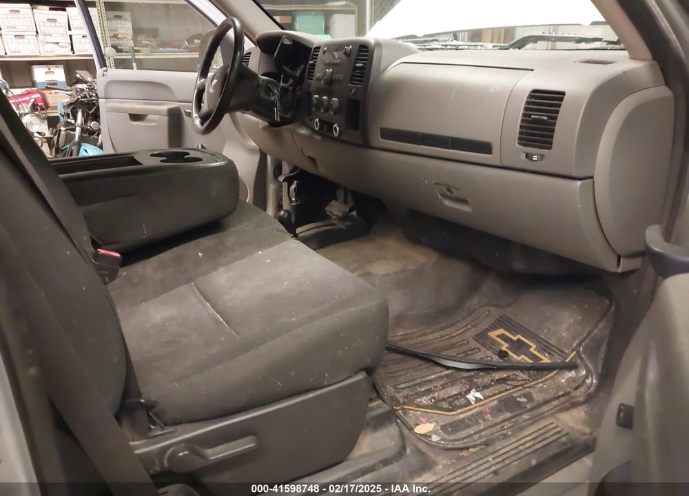 2011 CHEVROLET SILVERADO 1500 WORK TRUCK VIN: 1GCRKPE09BZ234204