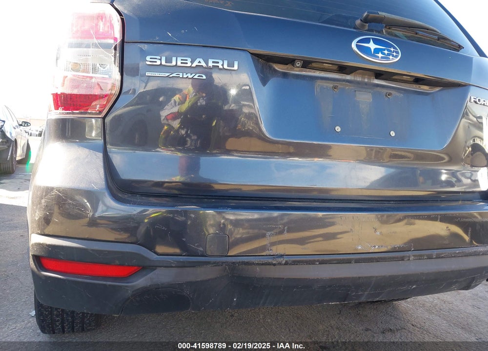 2016 SUBARU FORESTER 2.5I VIN: JF2SJABC8GH411131
