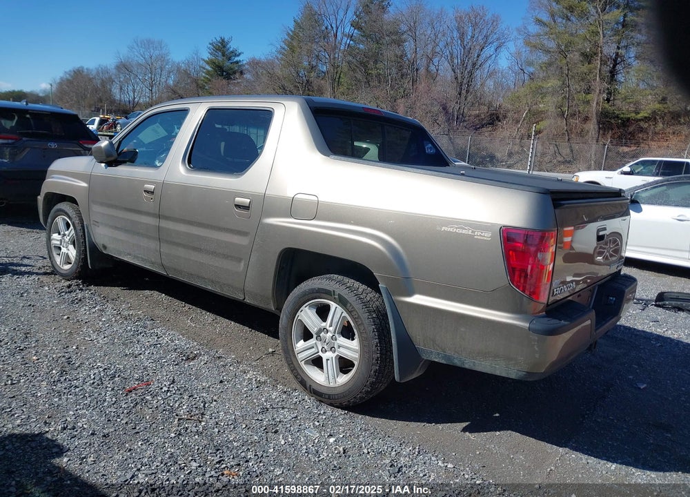 2010 HONDA RIDGELINE RTL VIN: 5FPYK1F54AB008506