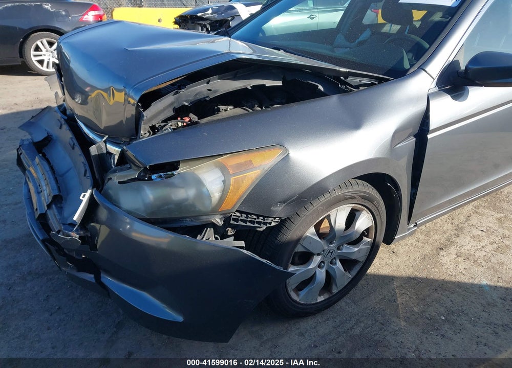 2008 HONDA ACCORD VIN: JHMCP267X8C018801