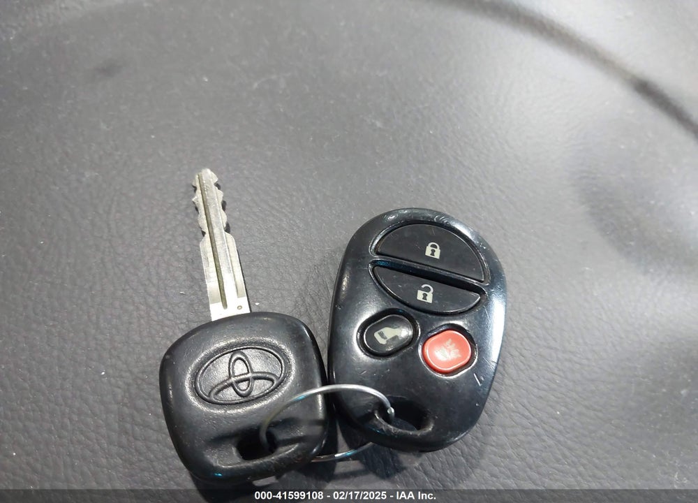 2005 TOYOTA SIENNA LE VIN: 5TDZA23C35S323212