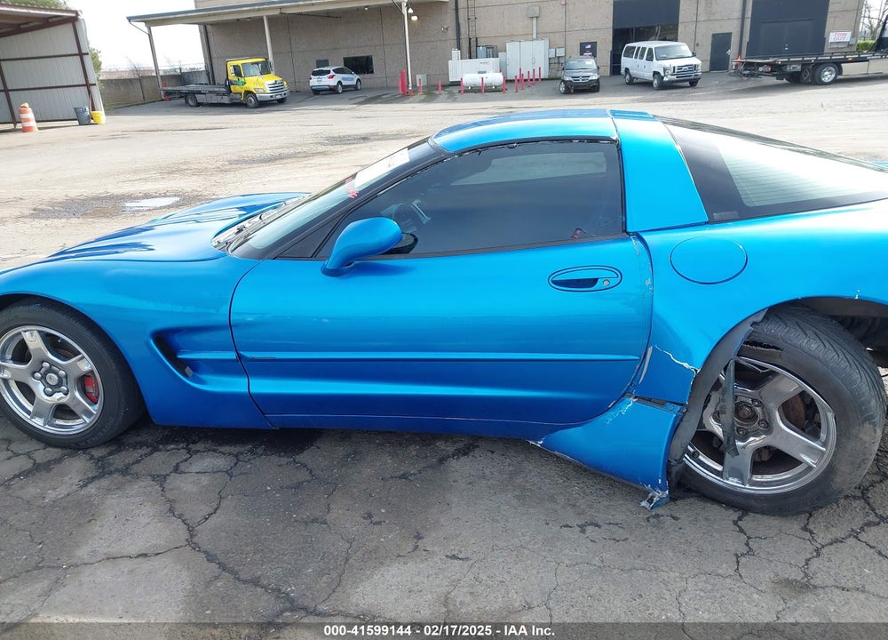 1998 CHEVROLET CORVETTE VIN: 1G1YY22G4W5119675