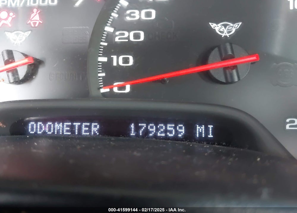 1998 CHEVROLET CORVETTE VIN: 1G1YY22G4W5119675
