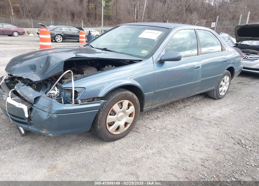 2001 TOYOTA CAMRY LE VIN: 4T1BG22K41U807836