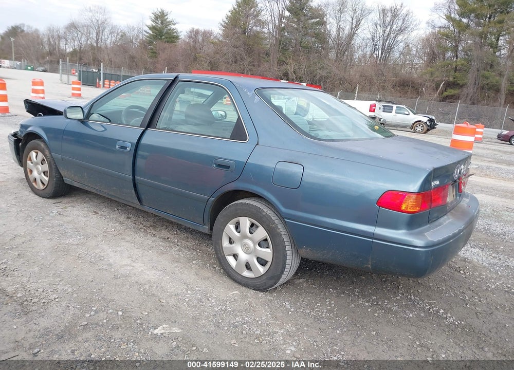 2001 TOYOTA CAMRY LE VIN: 4T1BG22K41U807836