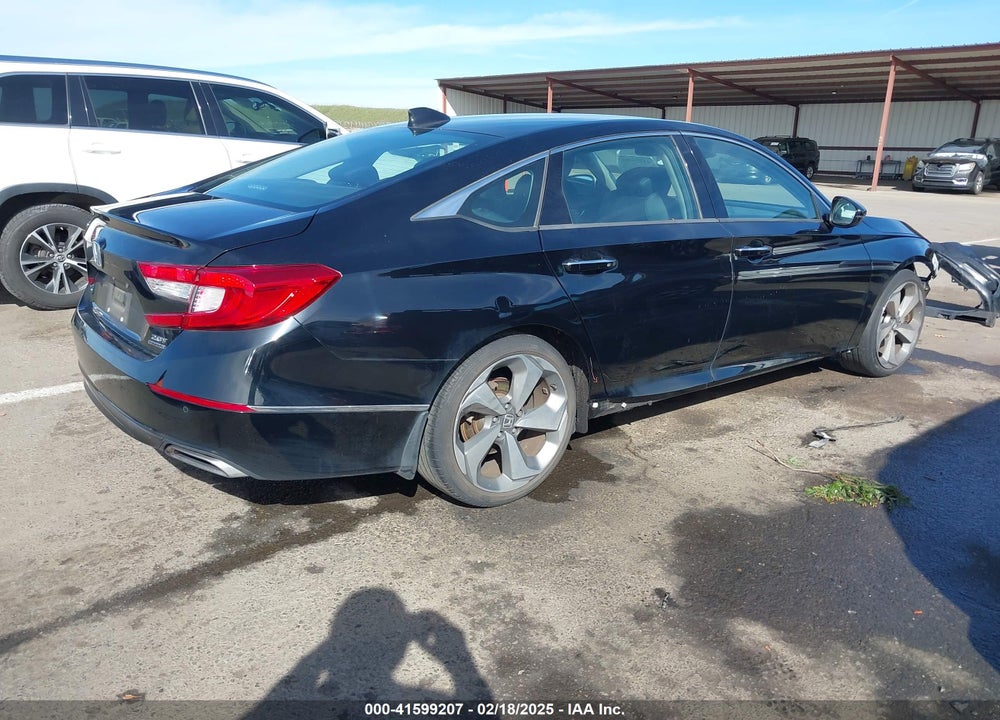 2018 HONDA ACCORD TOURING 2.0T VIN: 1HGCV2F98JA012037