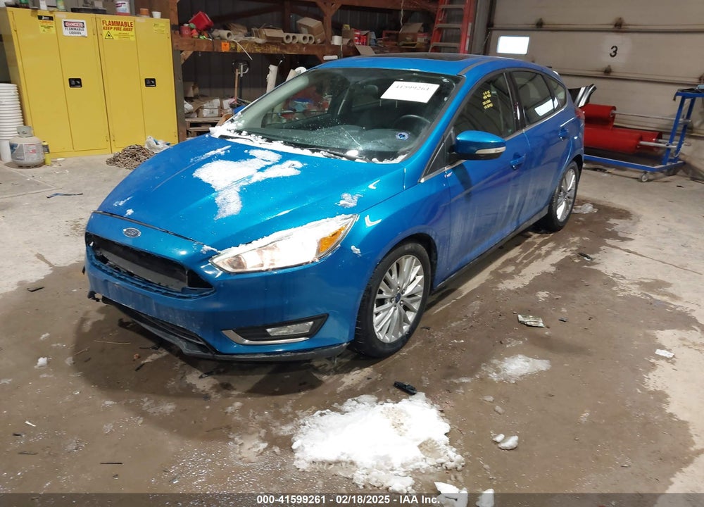 2015 FORD FOCUS VIN: 1FADP3N23FL260110