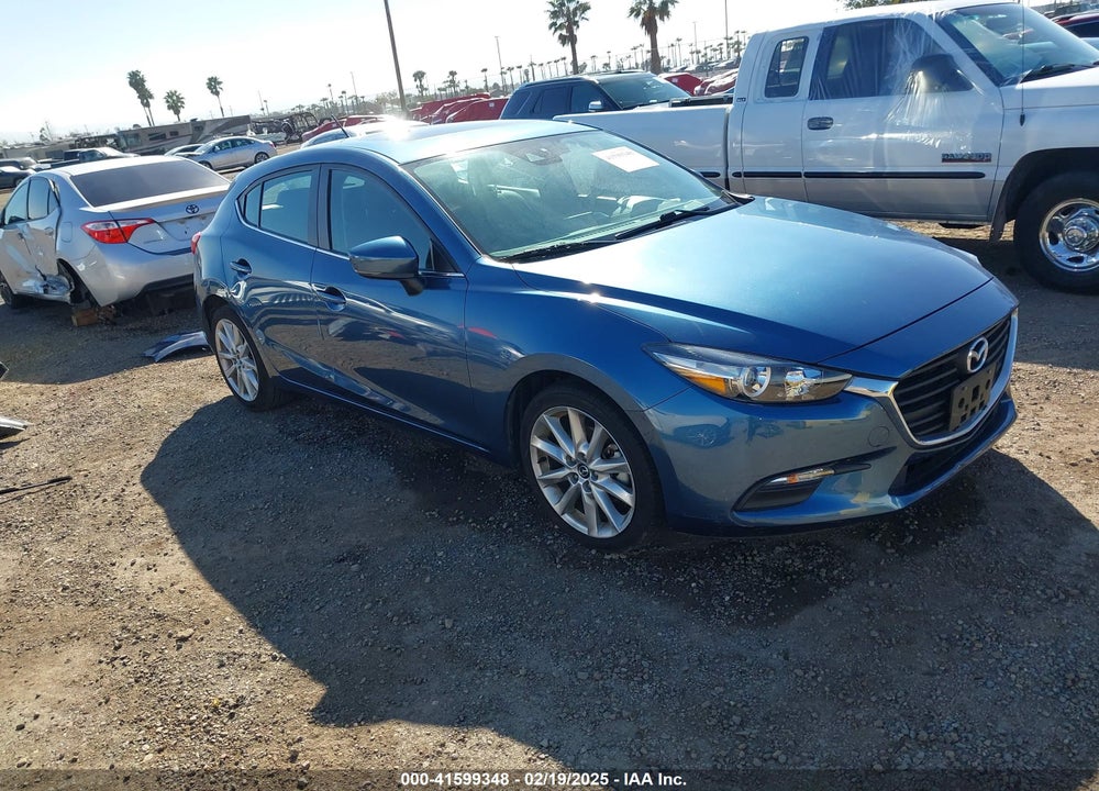 2017 MAZDA 3 TOURING 2.5 VIN: 3MZBN1L39HM135392