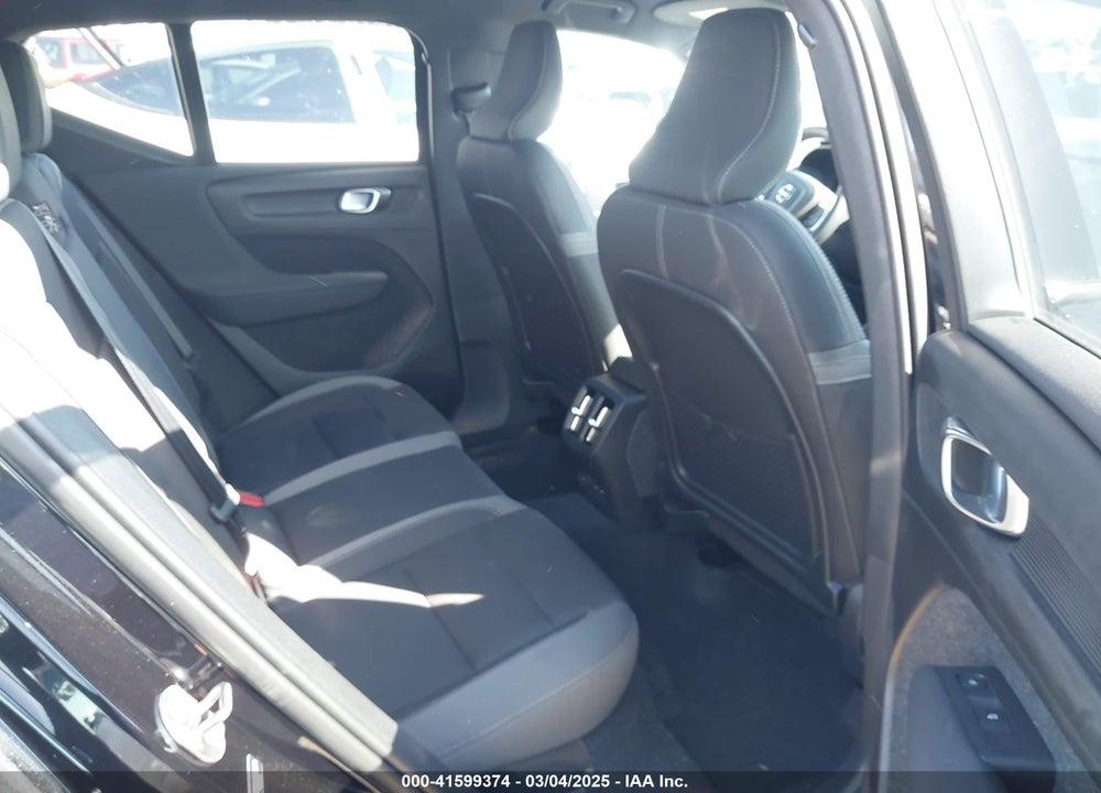 2025 VOLVO EX40 VIN: YV4ER3HJ1S2453171