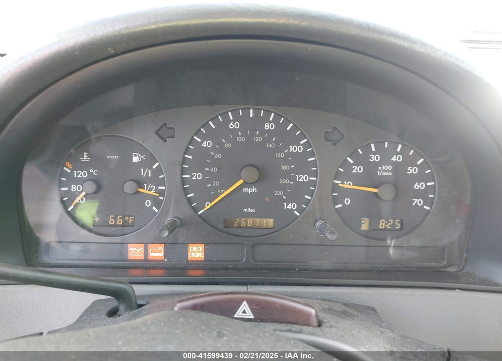 2000 MERCEDES-BENZ ML 320 VIN: 4JGAB54E9YA181893