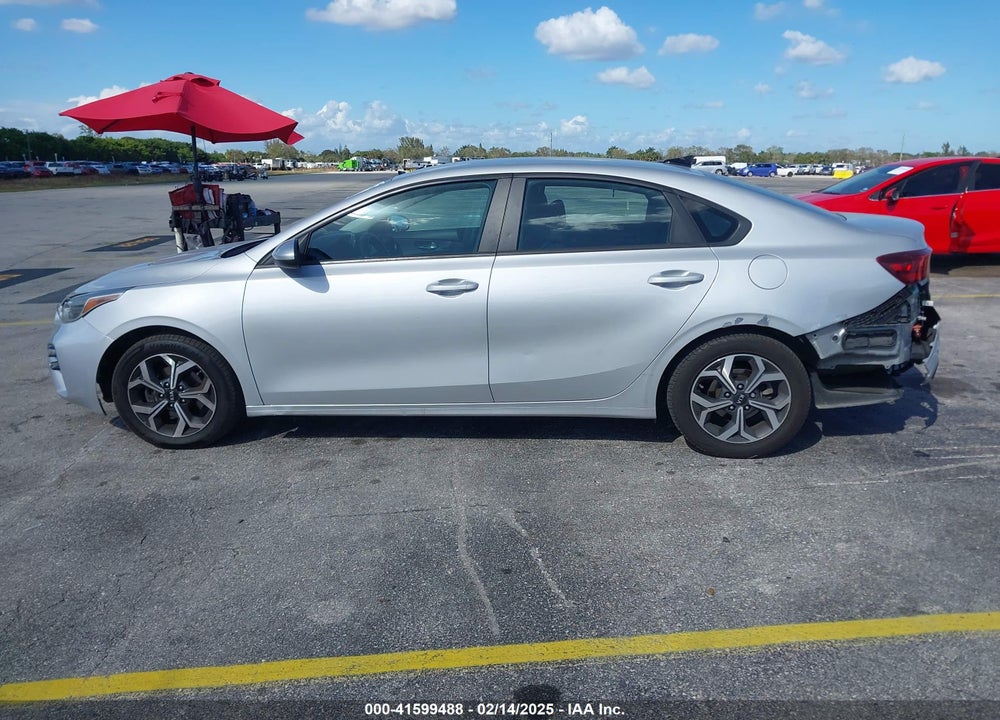 2021 KIA FORTE LXS VIN: 3KPF24AD9ME275442