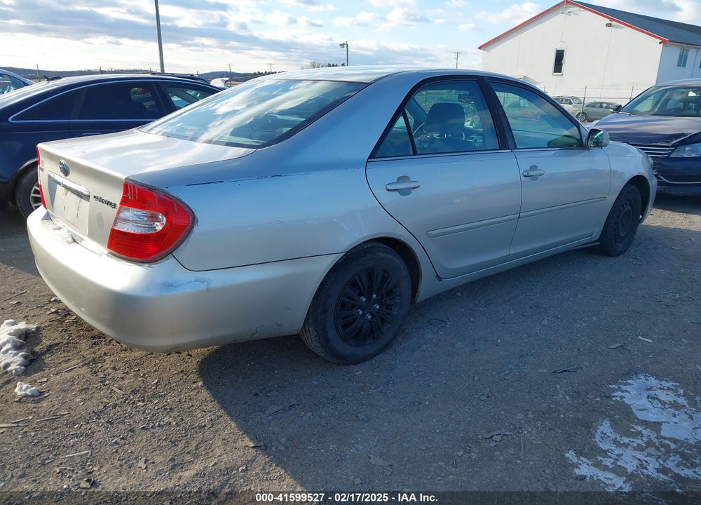 2002 TOYOTA CAMRY LE VIN: 4T1BE32K92U028980