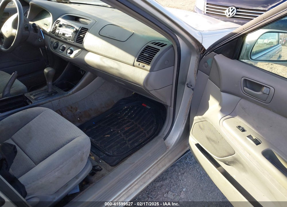 2002 TOYOTA CAMRY LE VIN: 4T1BE32K92U028980