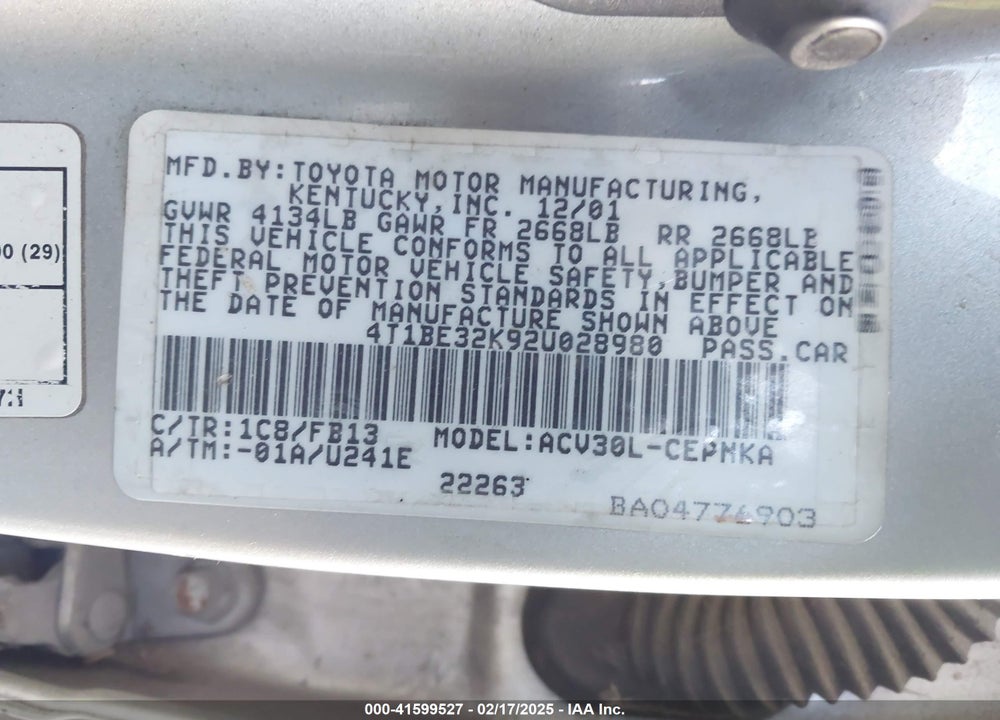 2002 TOYOTA CAMRY LE VIN: 4T1BE32K92U028980