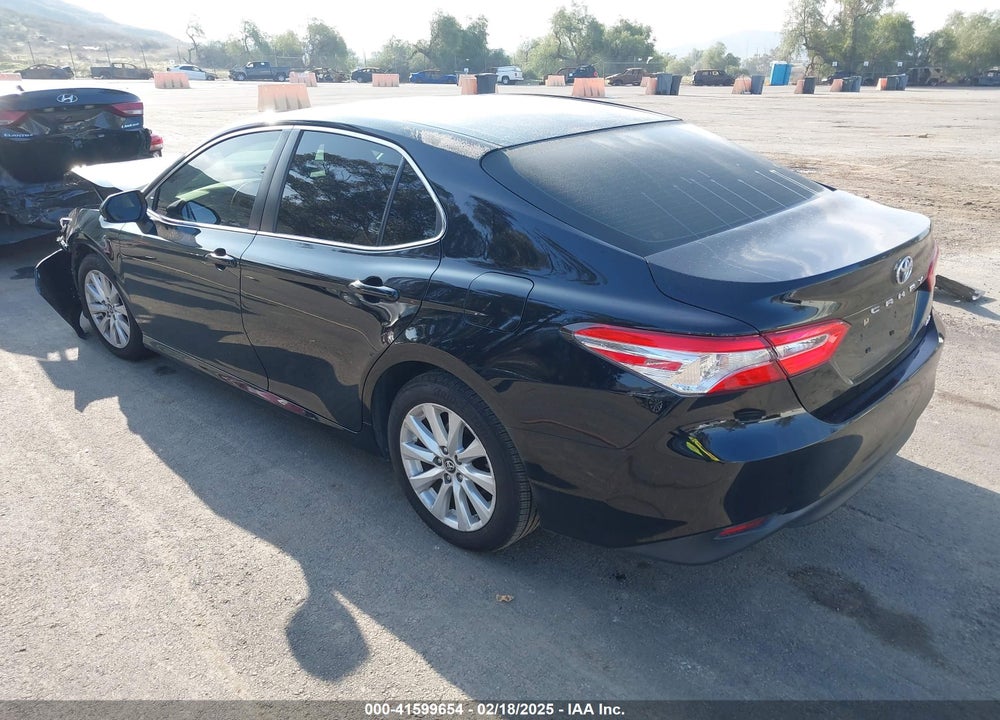 2018 TOYOTA CAMRY VIN: JTNB11HK4J3018093
