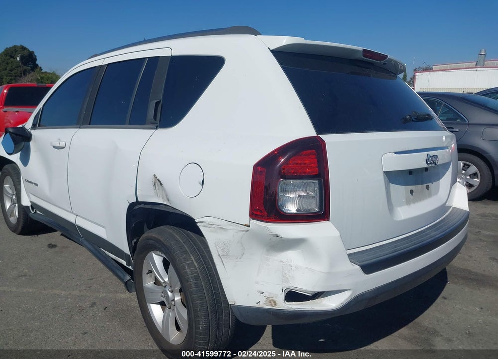 2015 JEEP COMPASS SPORT VIN: 1C4NJCBB0FD122085