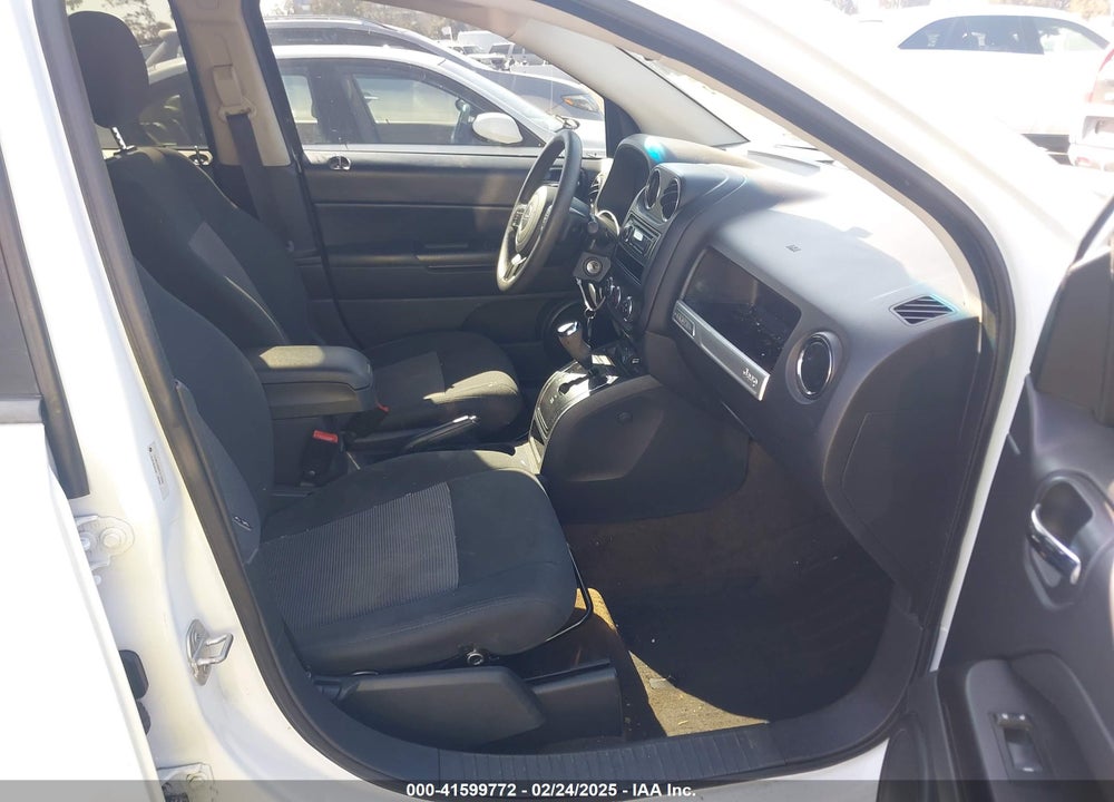 2015 JEEP COMPASS SPORT VIN: 1C4NJCBB0FD122085
