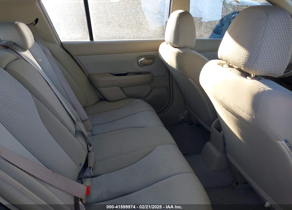 2008 NISSAN VERSA 1.8SL VIN: 3N1BC13E98L383015