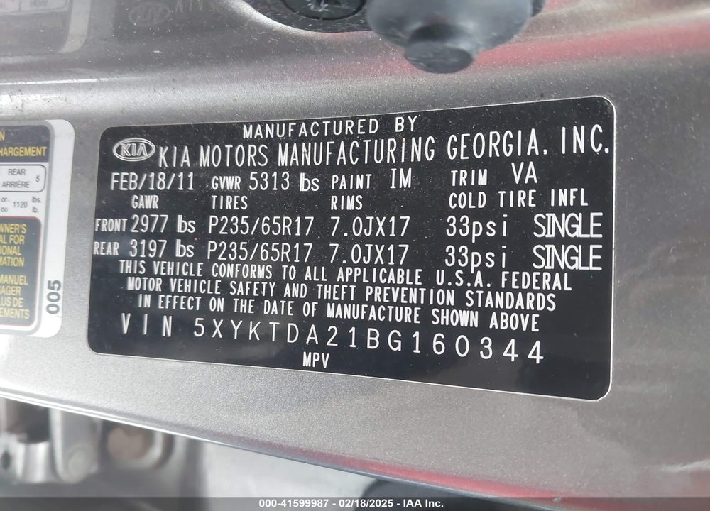2011 KIA SORENTO LX V6 VIN: 5XYKTDA21BG160344