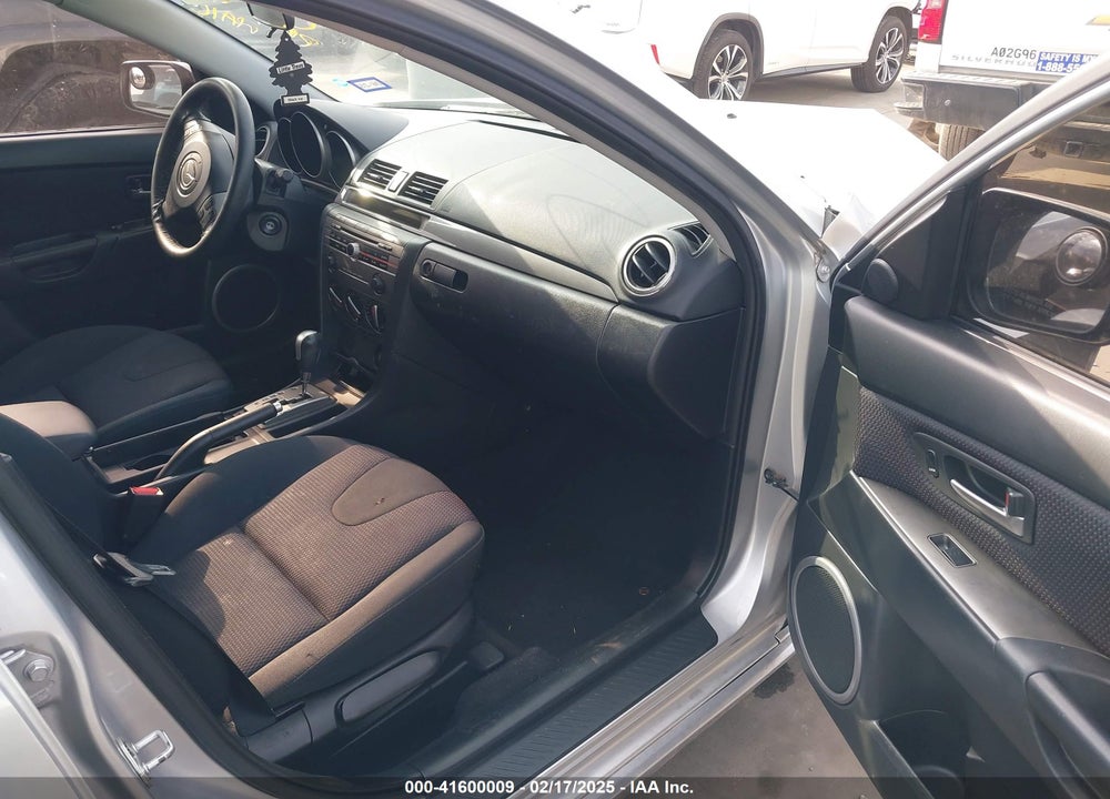 2008 MAZDA 3 VIN: JM1BK343981869369