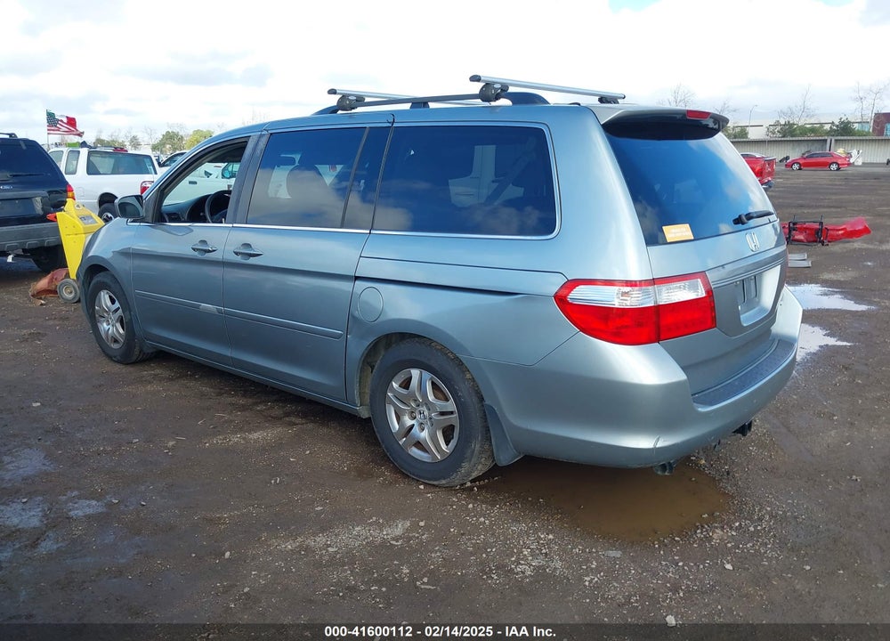 2005 HONDA ODYSSEY EX-L VIN: 5FNRL38645B132826