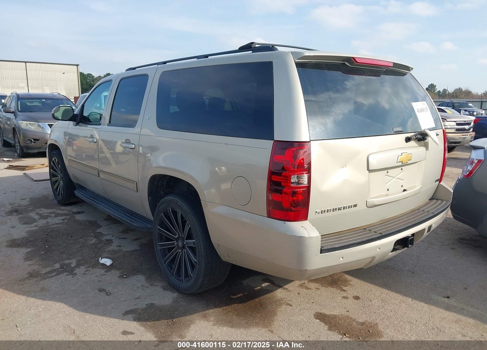 2008 CHEVROLET SUBURBAN 1500 LT VIN: 3GNFC16078G113201