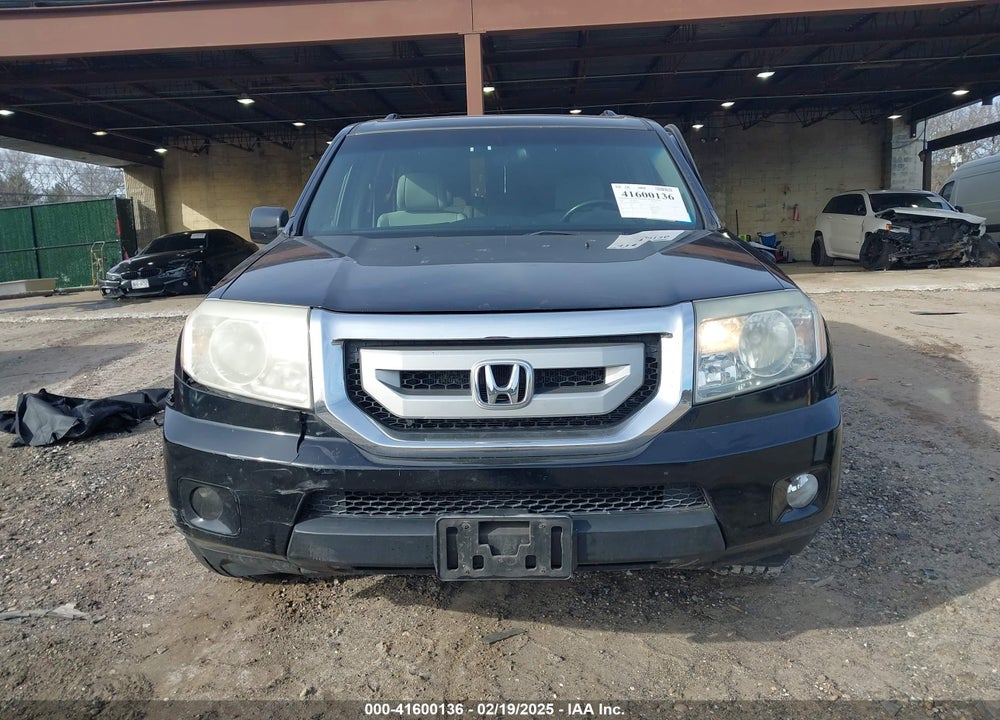 2011 HONDA PILOT EX VIN: 5FNYF4H47BB091286