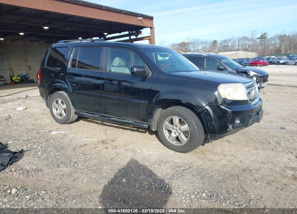 2011 HONDA PILOT EX VIN: 5FNYF4H47BB091286