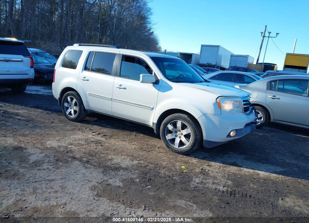 2012 HONDA PILOT TOURING VIN: 5FNYF4H99CB076172