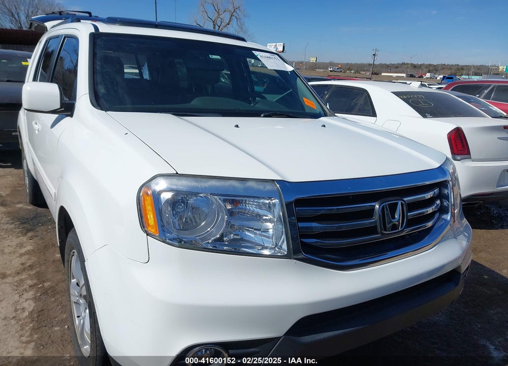 2015 HONDA PILOT VIN: 5FNYF4H56FB061209