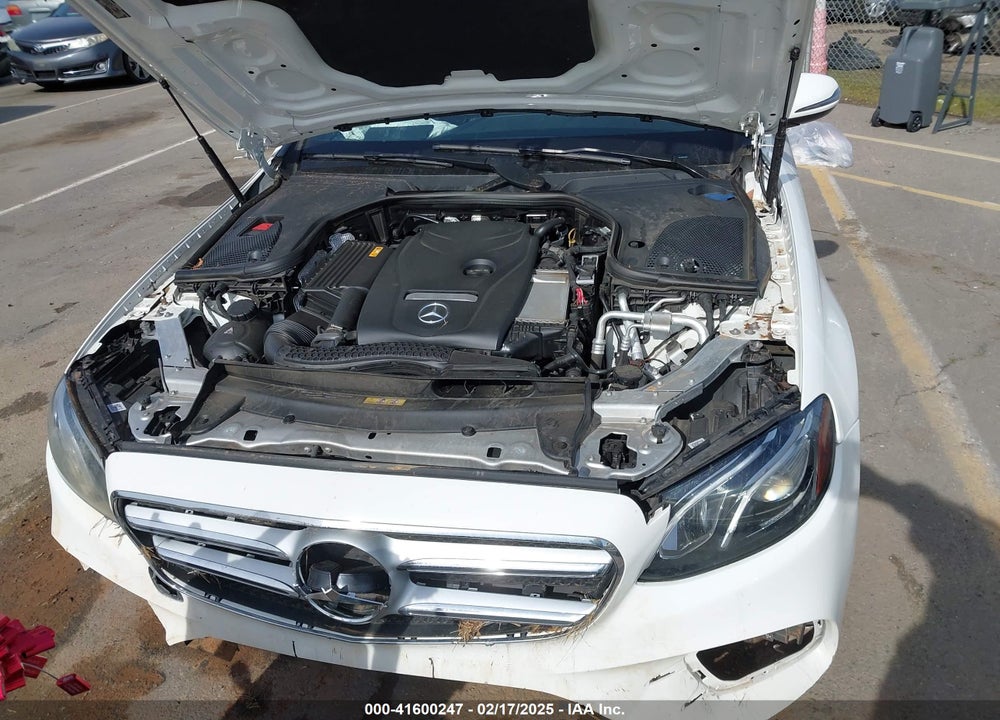 2019 MERCEDES-BENZ E 300 VIN: WDDZF4JB8KA597205