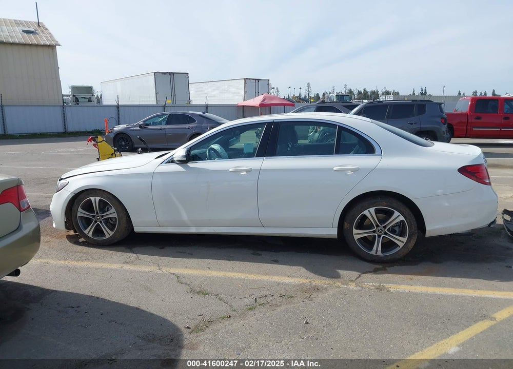 2019 MERCEDES-BENZ E 300 VIN: WDDZF4JB8KA597205