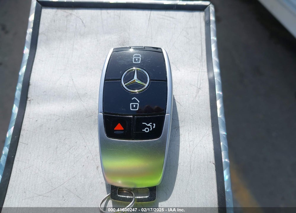 2019 MERCEDES-BENZ E 300 VIN: WDDZF4JB8KA597205