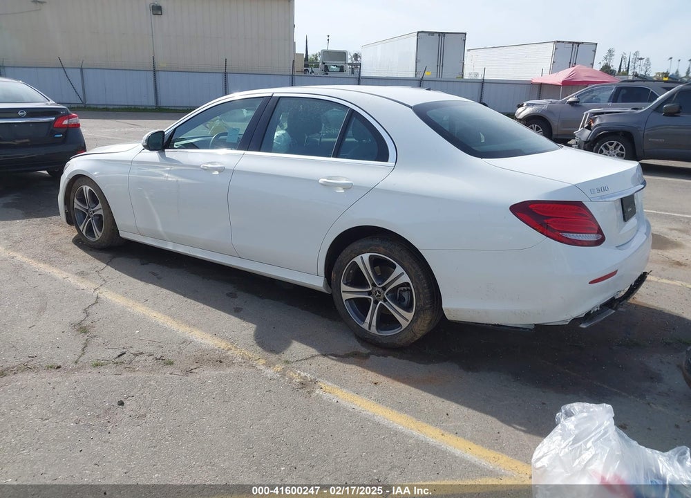 2019 MERCEDES-BENZ E 300 VIN: WDDZF4JB8KA597205