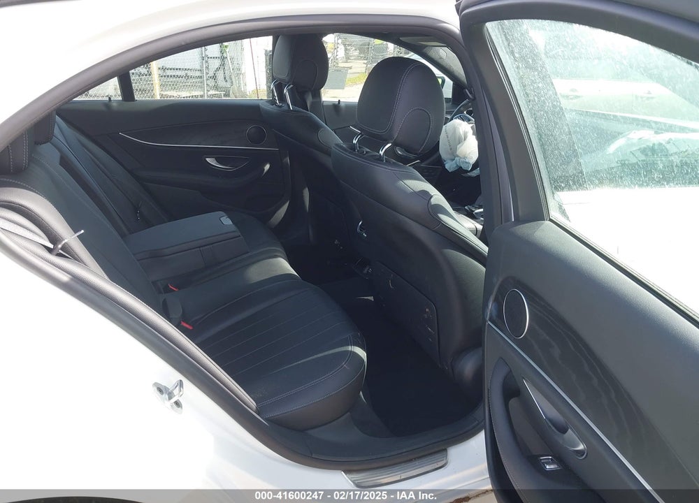 2019 MERCEDES-BENZ E 300 VIN: WDDZF4JB8KA597205
