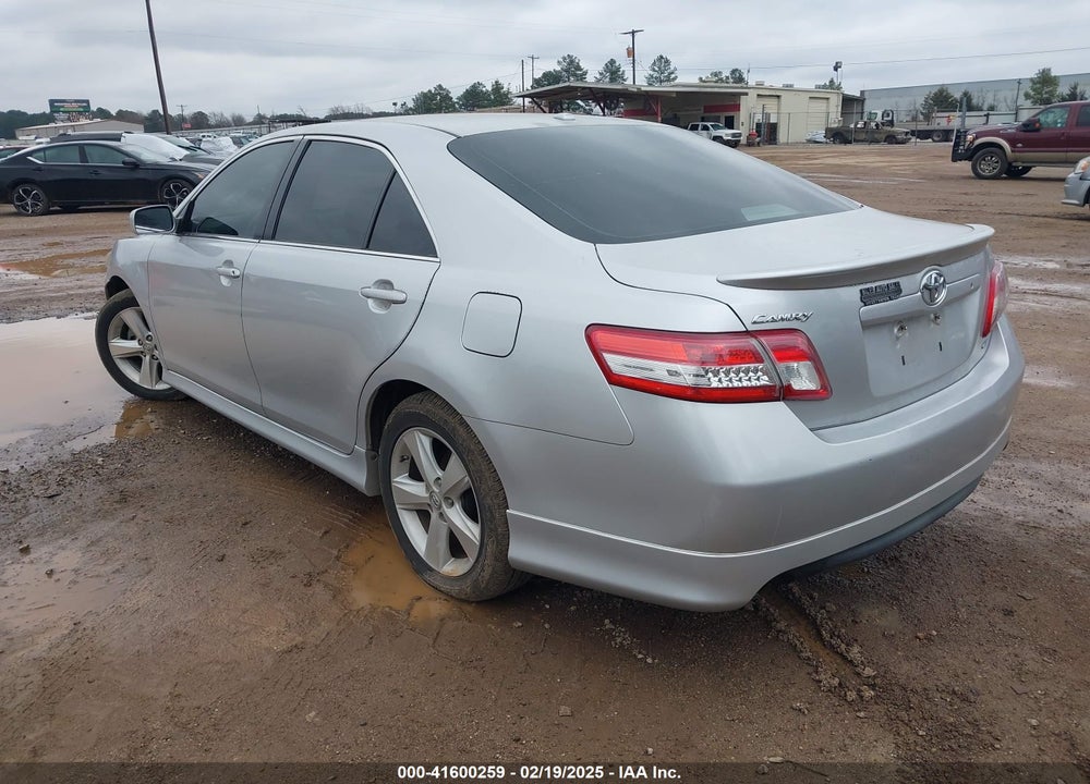 2011 TOYOTA CAMRY SE VIN: 4T1BF3EK4BU205542