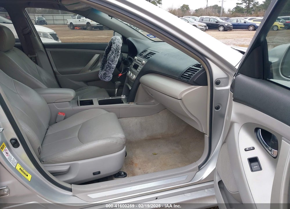 2011 TOYOTA CAMRY SE VIN: 4T1BF3EK4BU205542