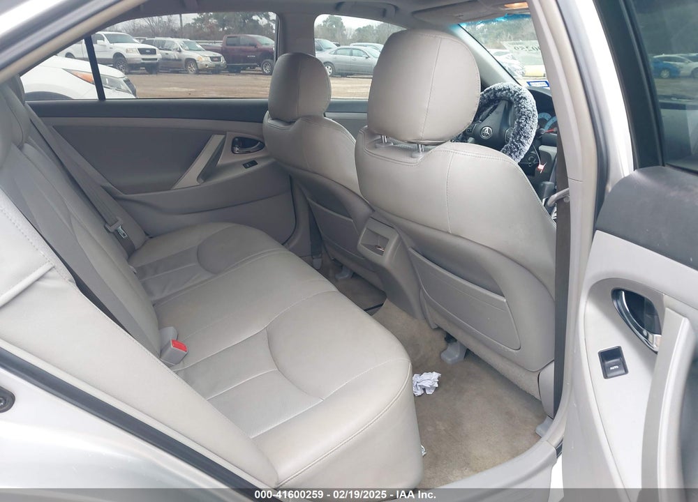 2011 TOYOTA CAMRY SE VIN: 4T1BF3EK4BU205542