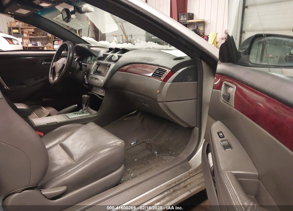 2005 TOYOTA CAMRY SOLARA SLE VIN: 4T1FA38P75U061237