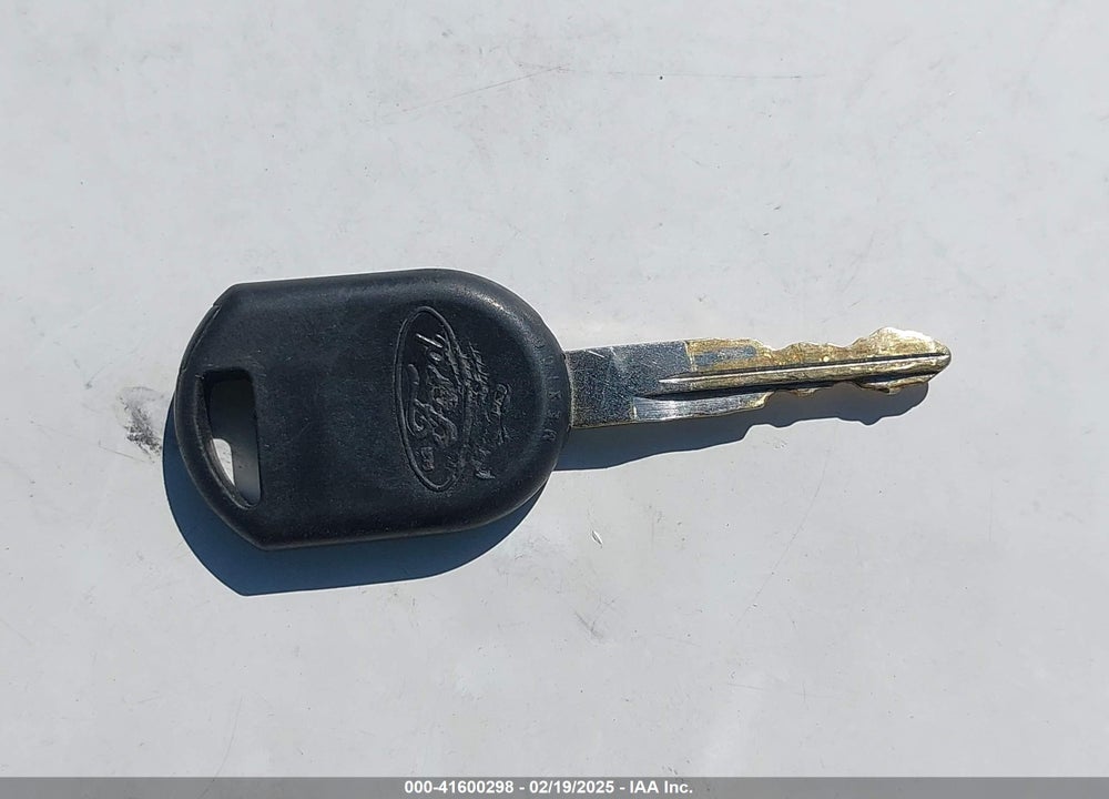 2008 FORD FOCUS VIN: 1FAHP33NX8W163499