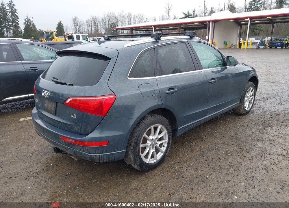 2009 AUDI Q5 3.2 PREMIUM VIN: WA1KK78R09A019180