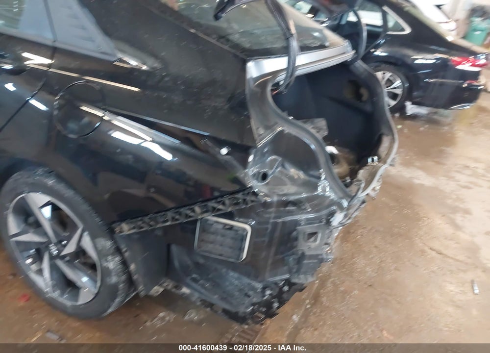 2023 HYUNDAI ELANTRA VIN: 5NPLS4AG8PH102623
