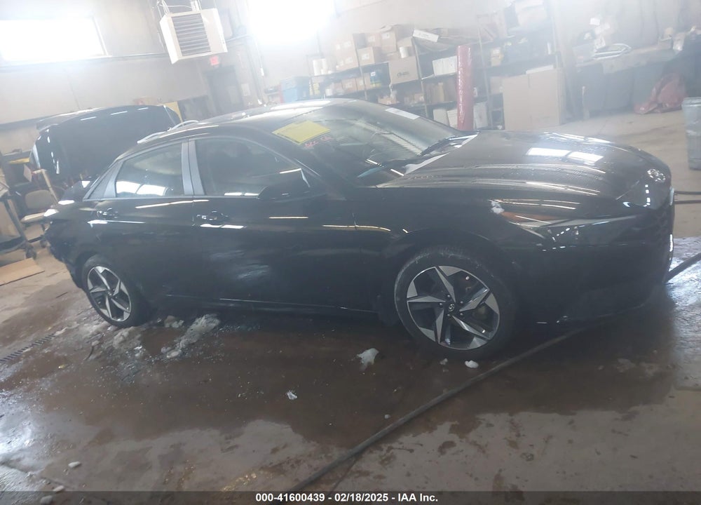 2023 HYUNDAI ELANTRA VIN: 5NPLS4AG8PH102623