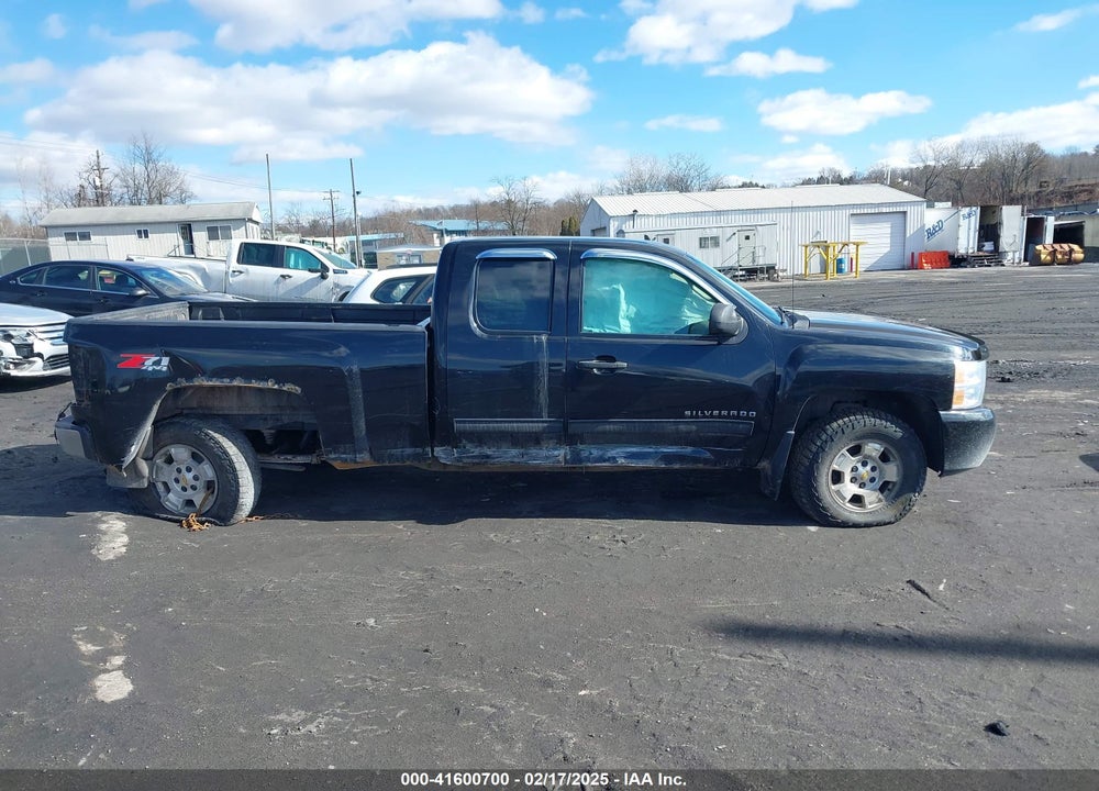 2010 CHEVROLET SILVERADO 1500 LT VIN: 1GCSKSE37AZ276450