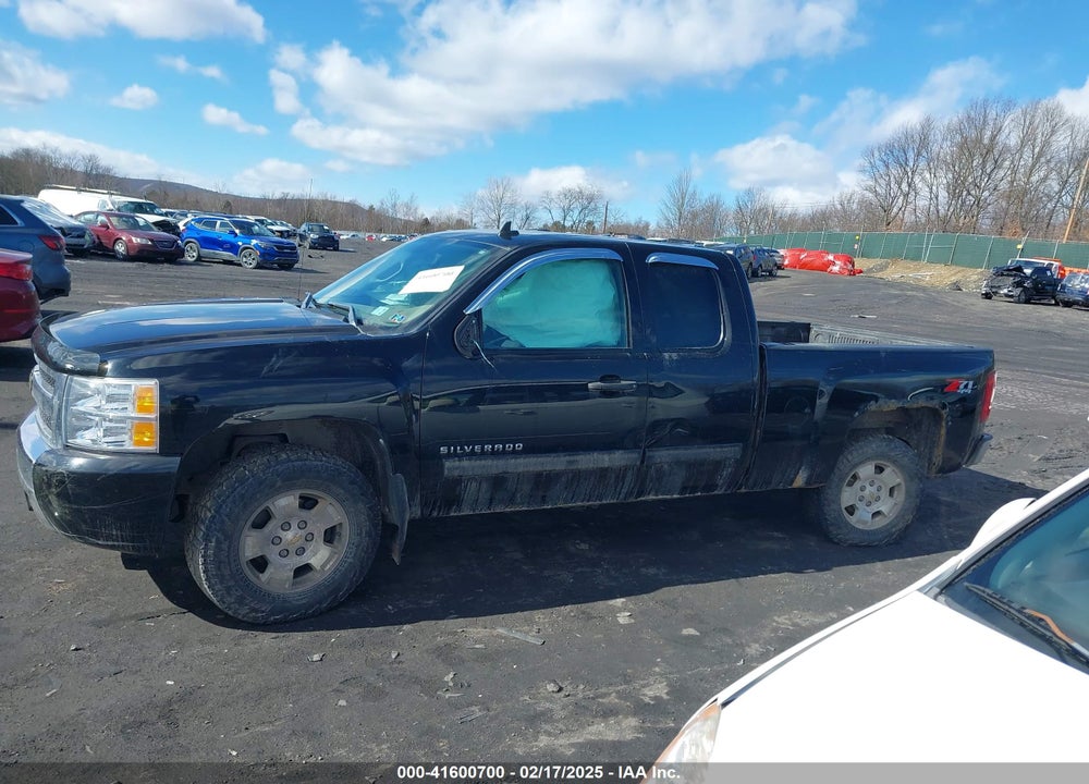 2010 CHEVROLET SILVERADO 1500 LT VIN: 1GCSKSE37AZ276450