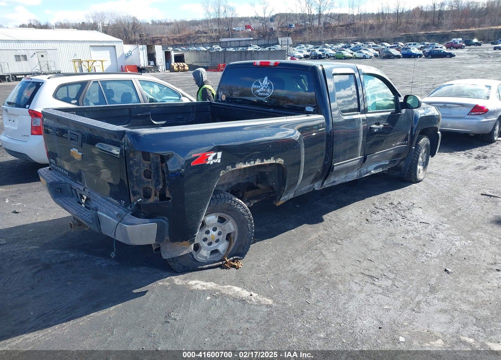 2010 CHEVROLET SILVERADO 1500 LT VIN: 1GCSKSE37AZ276450