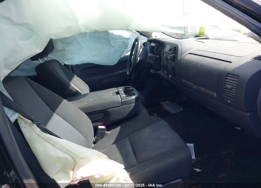 2010 CHEVROLET SILVERADO 1500 LT VIN: 1GCSKSE37AZ276450